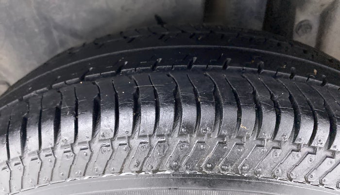 2013 Maruti Swift Dzire VDI, Diesel, Manual, 32,121 km, Left Rear Tyre Tread