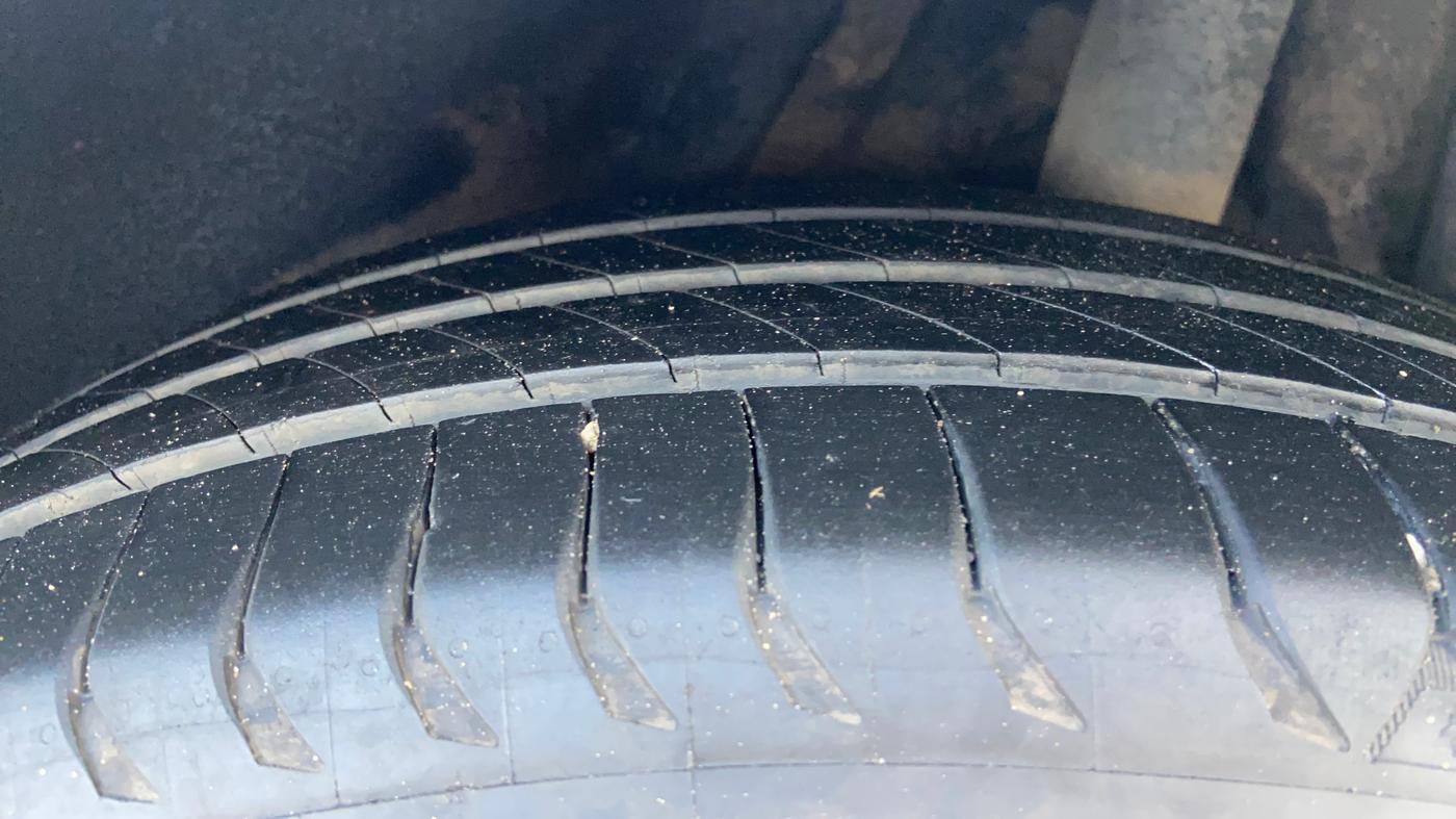 2018 Hyundai New Elantra 2.0 SX(O) AT PETROL, Petrol, Automatic, 1,36,426 km, Left Rear Tyre Tread