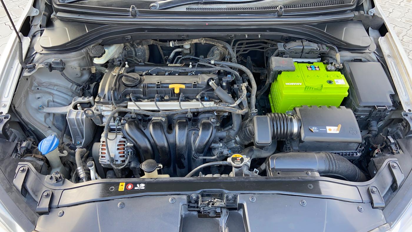 2018 Hyundai New Elantra 2.0 SX(O) AT PETROL, Petrol, Automatic, 1,36,426 km, Engine View