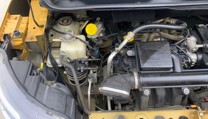 2020 Renault TRIBER RXZ AMT, Petrol, Automatic, 49,318 km, Engine View - Right