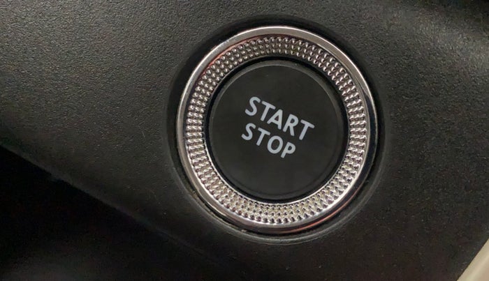 2020 Renault TRIBER RXZ AMT, Petrol, Automatic, 49,318 km, Keyless Start/ Stop Button