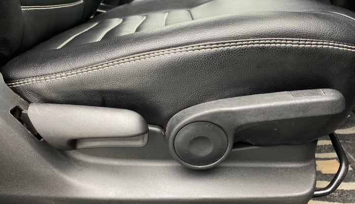 2015 Maruti S Cross ZETA 1.3, Diesel, Manual, 70,731 km, Driver Side Adjustment Panel