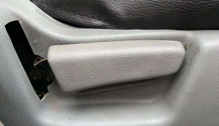 2011 Maruti Alto K10 LXI, Petrol, Manual, 30,611 km, Driver Side Adjustment Panel