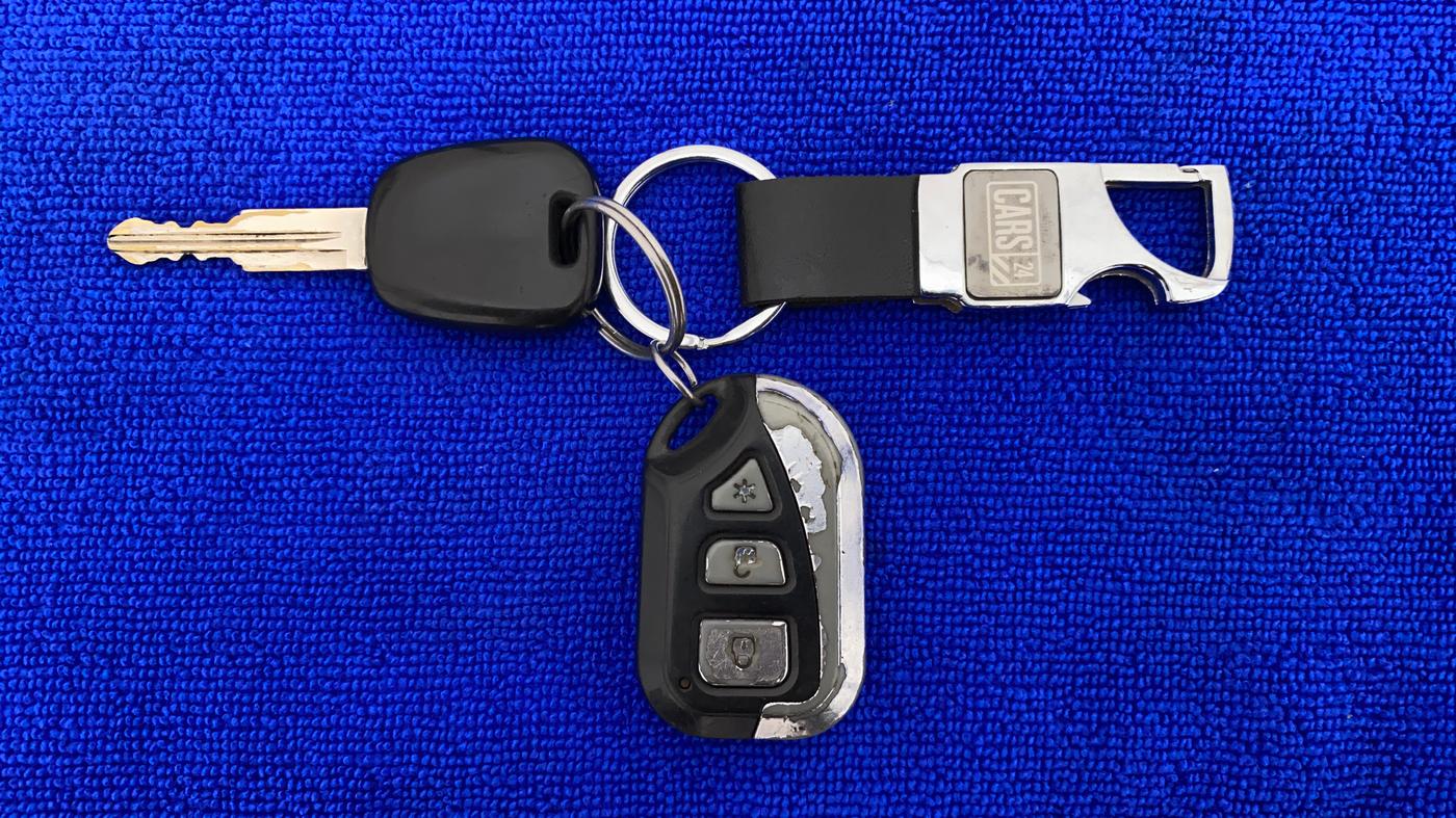 2011 Maruti Alto K10 LXI, Petrol, Manual, 30,611 km, Key Close Up