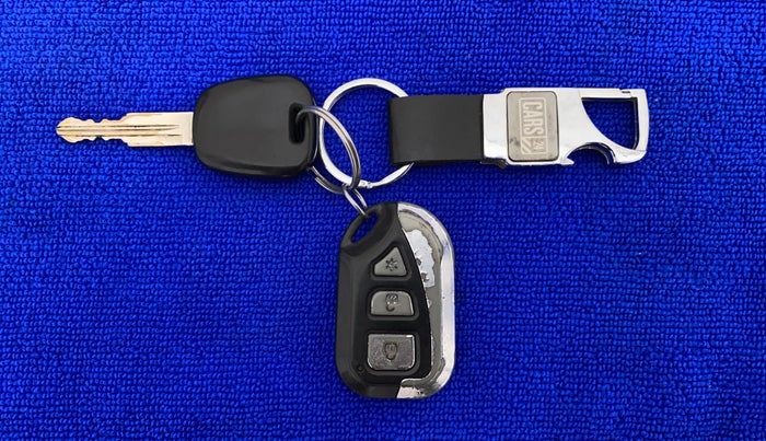 2011 Maruti Alto K10 LXI, Petrol, Manual, 30,611 km, Key Close Up
