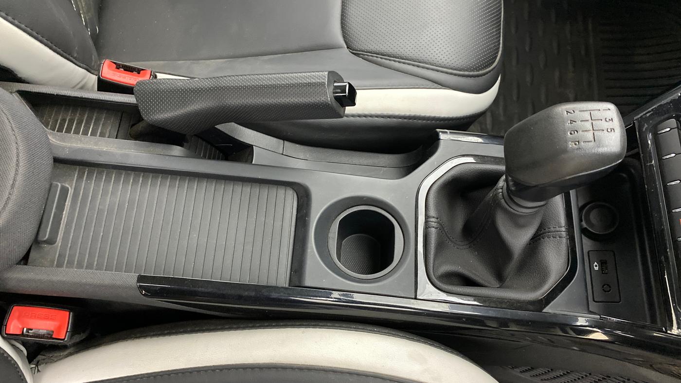 2025 Tata NEXON Pure Plus 1.2 iCNG 6MT, CNG, Manual, 4,881 km, Gear Lever