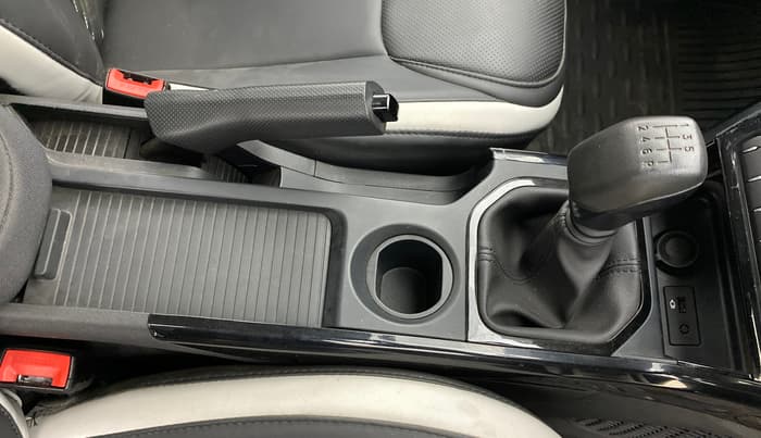 2025 Tata NEXON Pure Plus 1.2 iCNG 6MT, CNG, Manual, 4,881 km, Gear Lever