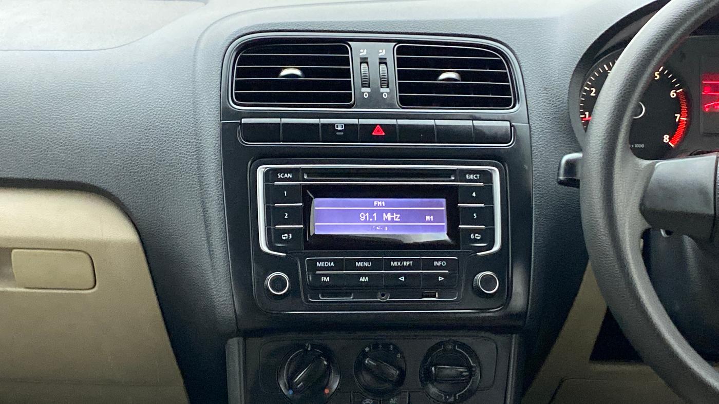 2015 Volkswagen Polo COMFORTLINE 1.2L PETROL, Petrol, Manual, 29,911 km, Air Conditioner
