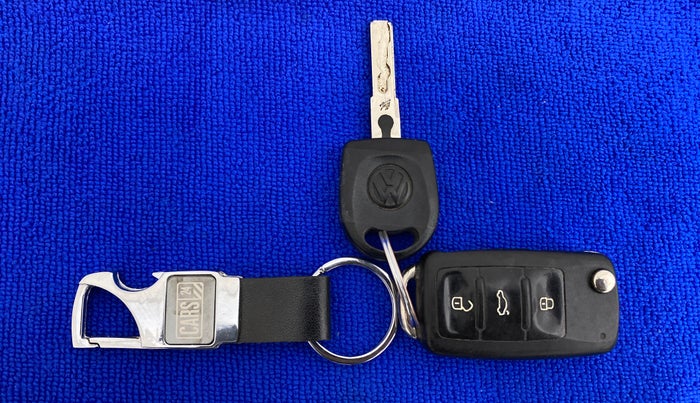 2015 Volkswagen Polo COMFORTLINE 1.2L PETROL, Petrol, Manual, 29,911 km, Key Close Up