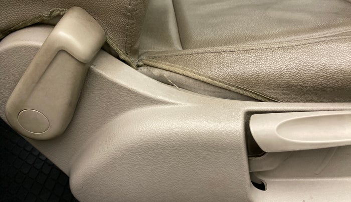 2015 Volkswagen Polo COMFORTLINE 1.2L PETROL, Petrol, Manual, 29,911 km, Driver Side Adjustment Panel