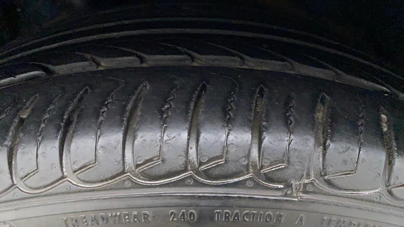 2017 Hyundai New Elantra 2.0 SX AT, Petrol, Automatic, 50,648 km, Right Front Tyre Tread