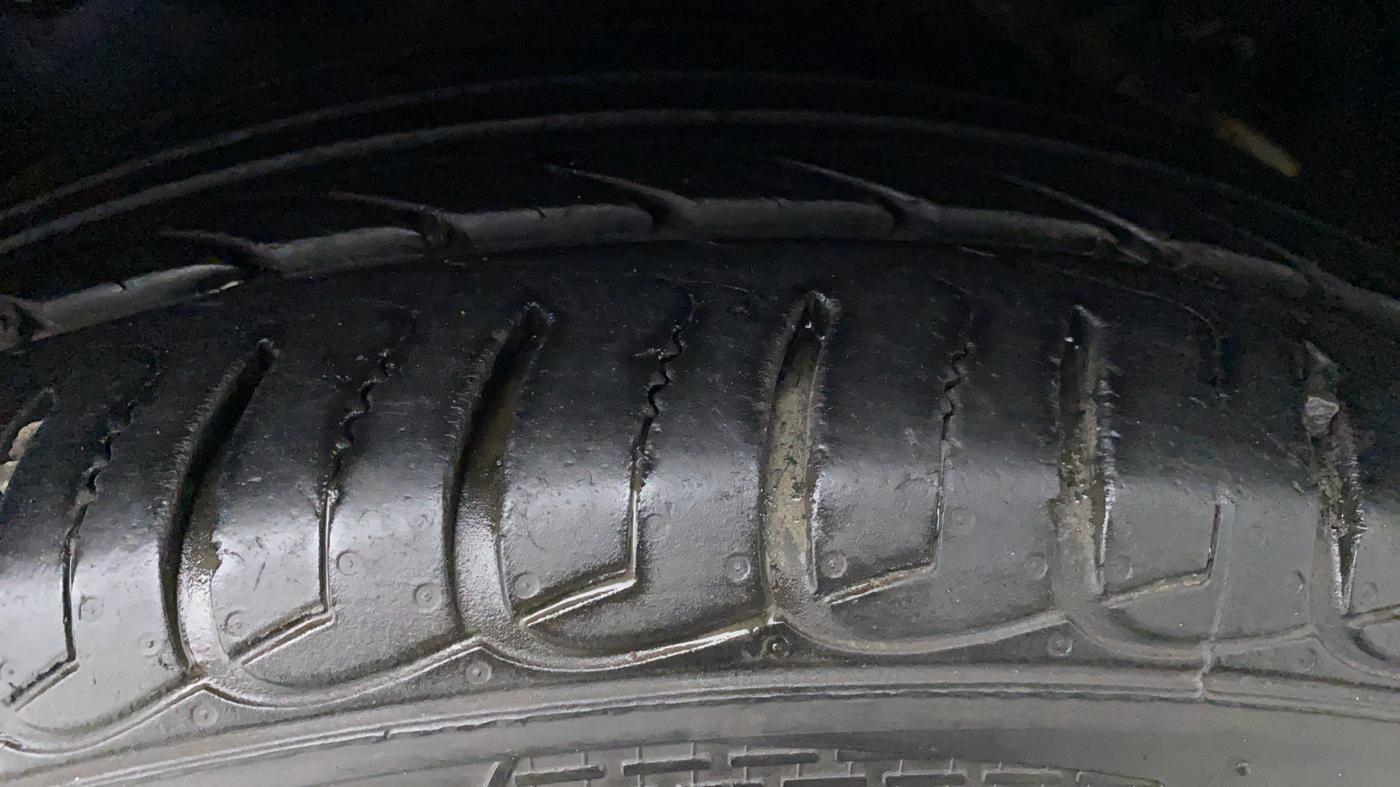 2017 Hyundai New Elantra 2.0 SX AT, Petrol, Automatic, 50,648 km, Left Front Tyre Tread