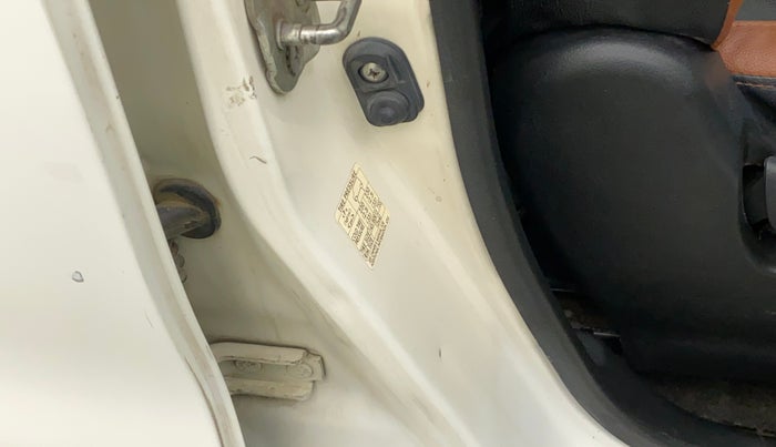 2014 Maruti Wagon R 1.0 LXI, Petrol, Manual, 64,539 km, Right B pillar - Slightly dented