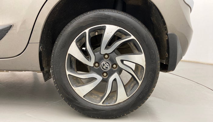 2021 Toyota Glanza V, Petrol, Manual, 59,859 km, Left Rear Wheel
