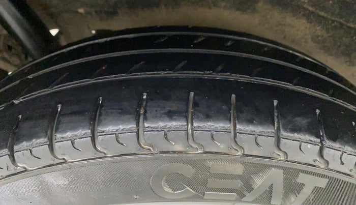 2010 Maruti Wagon R 1.0 LXI, Petrol, Manual, 66,303 km, Right Rear Tyre Tread