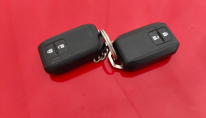 2018 Maruti Swift ZXI AMT, Petrol, Automatic, 37,122 km, Key Close Up