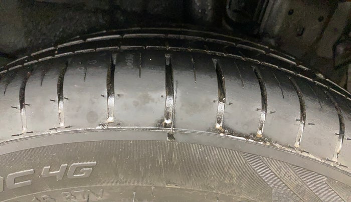 2023 Hyundai NEW I20 ASTA (O) 1.2 MT, Petrol, Manual, 89,158 km, Left Rear Tyre Tread