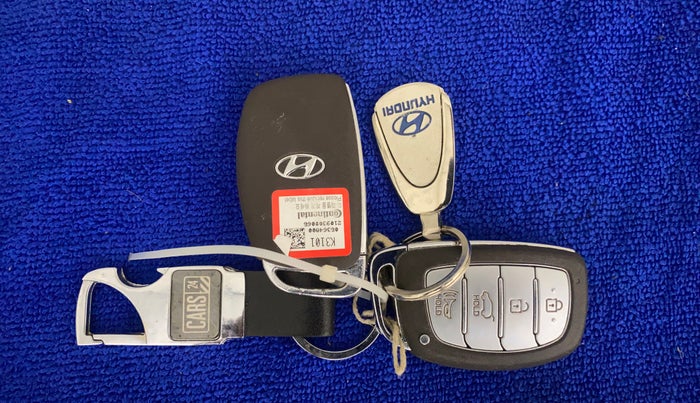 2021 Hyundai VENUE SX PLUS 1.0 TURBO DCT, Petrol, Automatic, 48,355 km, Key Close Up
