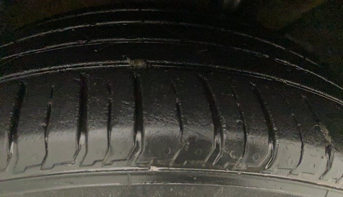 2021 Hyundai VENUE SX PLUS 1.0 TURBO DCT, Petrol, Automatic, 48,355 km, Left Front Tyre Tread