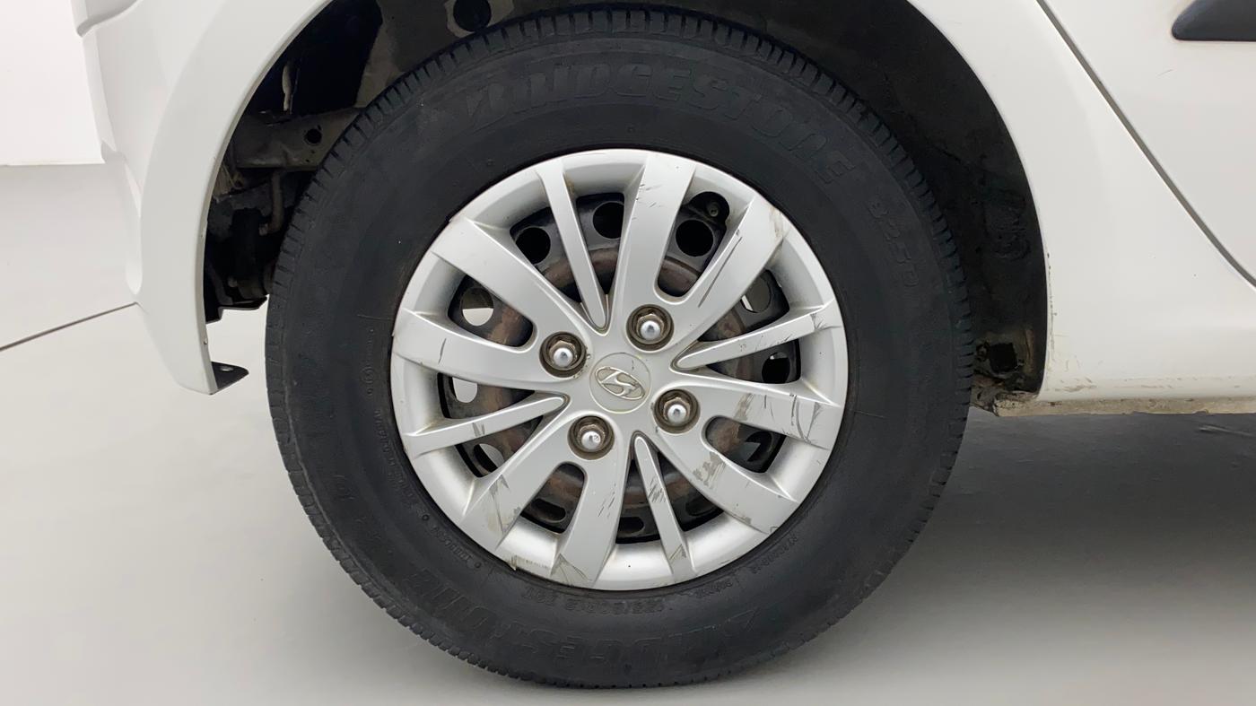 2014 Hyundai i10 SPORTZ 1.1, Petrol, Manual, 61,448 km, Right Rear Wheel