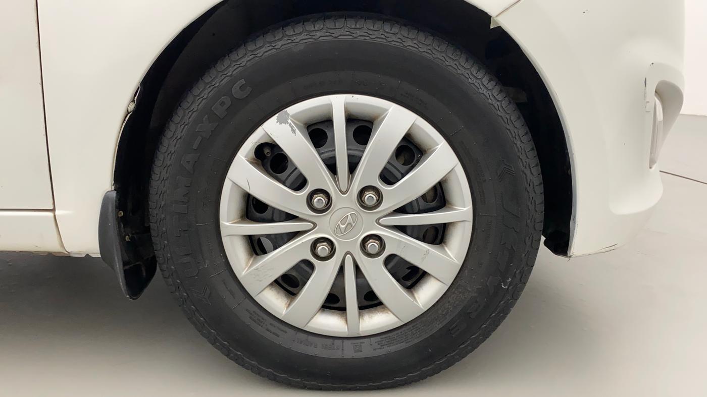 2014 Hyundai i10 SPORTZ 1.1, Petrol, Manual, 61,448 km, Right Front Wheel