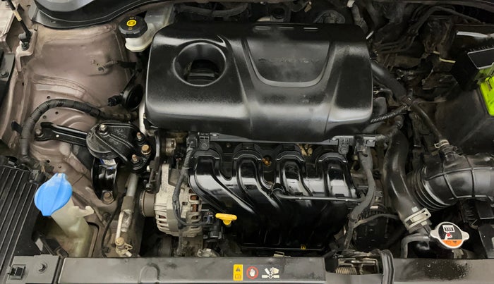 2017 Hyundai Verna 1.6 VTVT SX, Petrol, Manual, 73,291 km, Engine View - Right