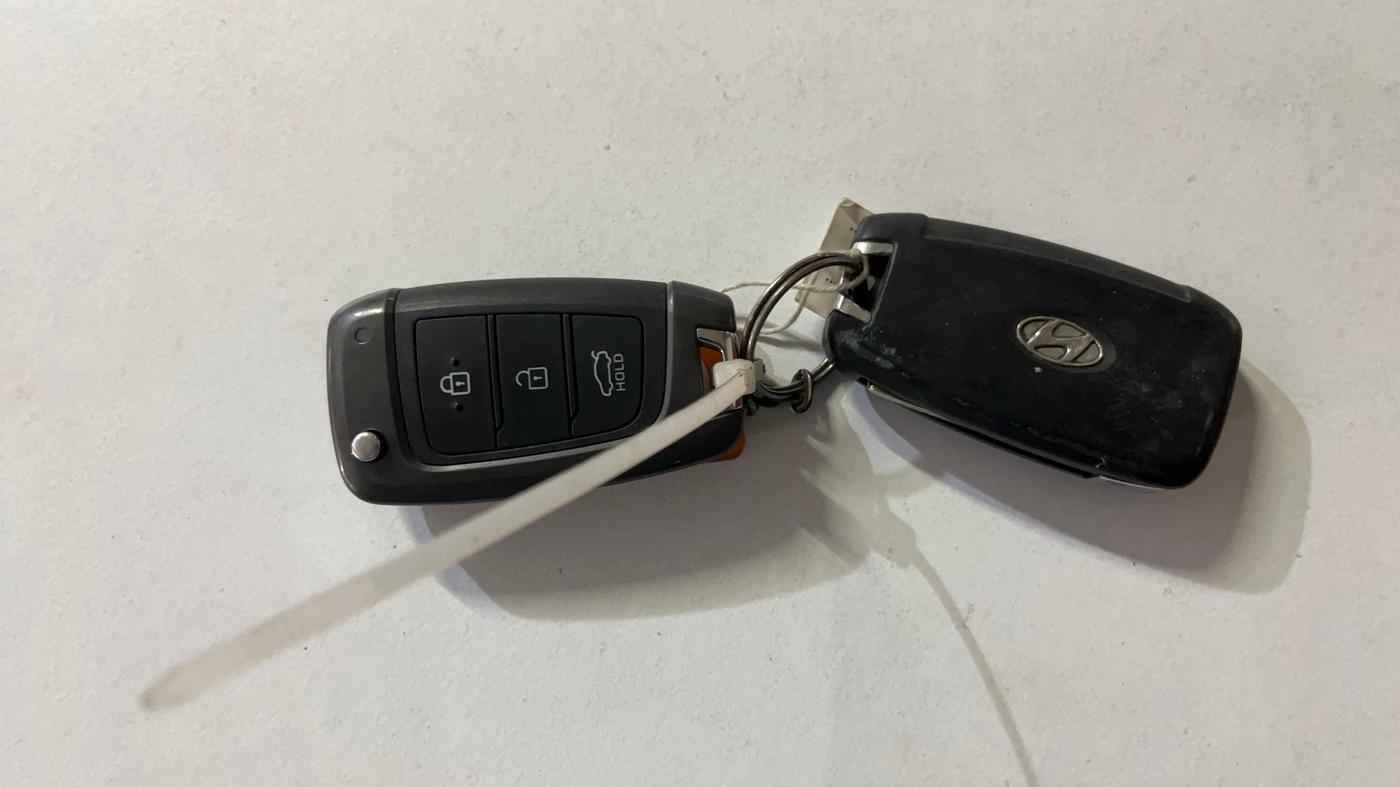 2017 Hyundai Verna 1.6 VTVT SX, Petrol, Manual, 73,291 km, Key Close Up