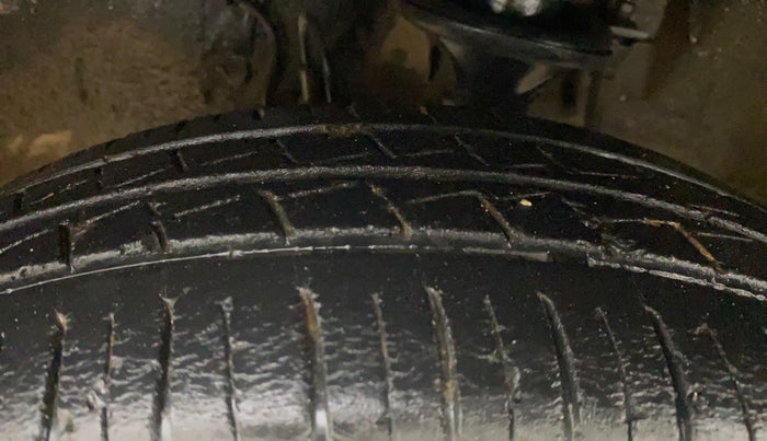 2021 Maruti Alto VXI PLUS, Petrol, Manual, 19,584 km, Left Front Tyre Tread