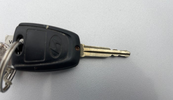 2016 Hyundai Grand i10 SPORTZ 1.2 KAPPA VTVT, Petrol, Manual, 84,467 km, Key Close Up