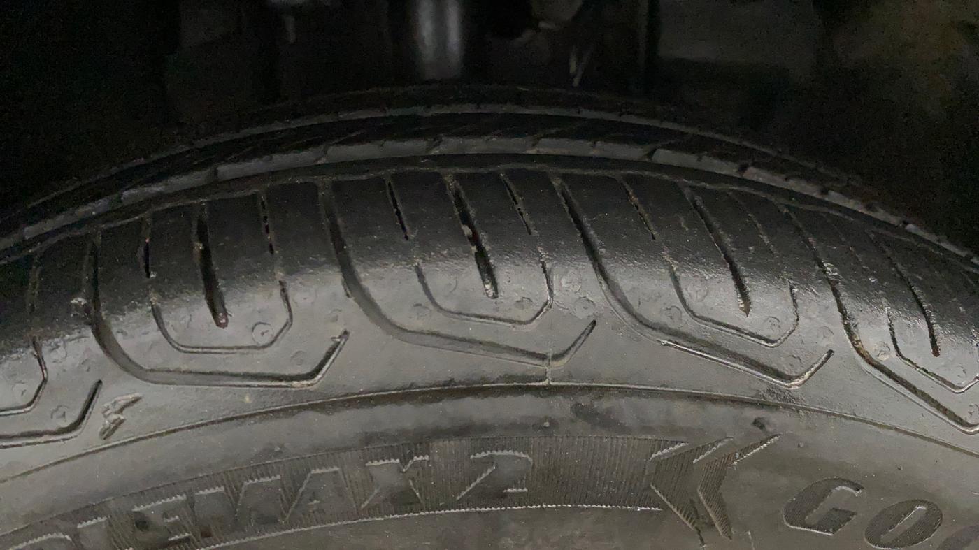 2023 Tata Tiago XT CNG, CNG, Manual, 16,043 km, Right Front Tyre Tread