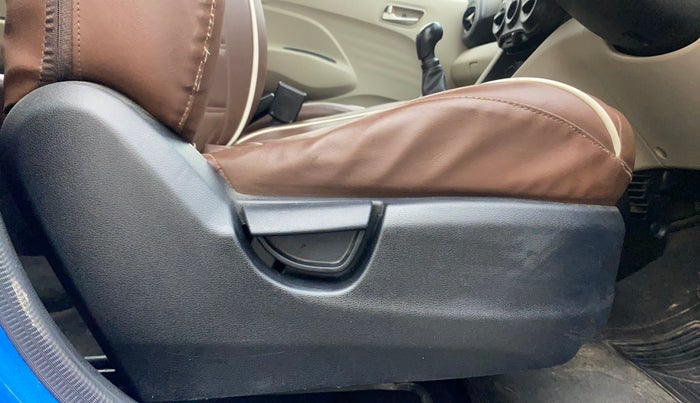 2018 Hyundai NEW SANTRO ASTA MT, Petrol, Manual, 77,367 km, Driver Side Adjustment Panel