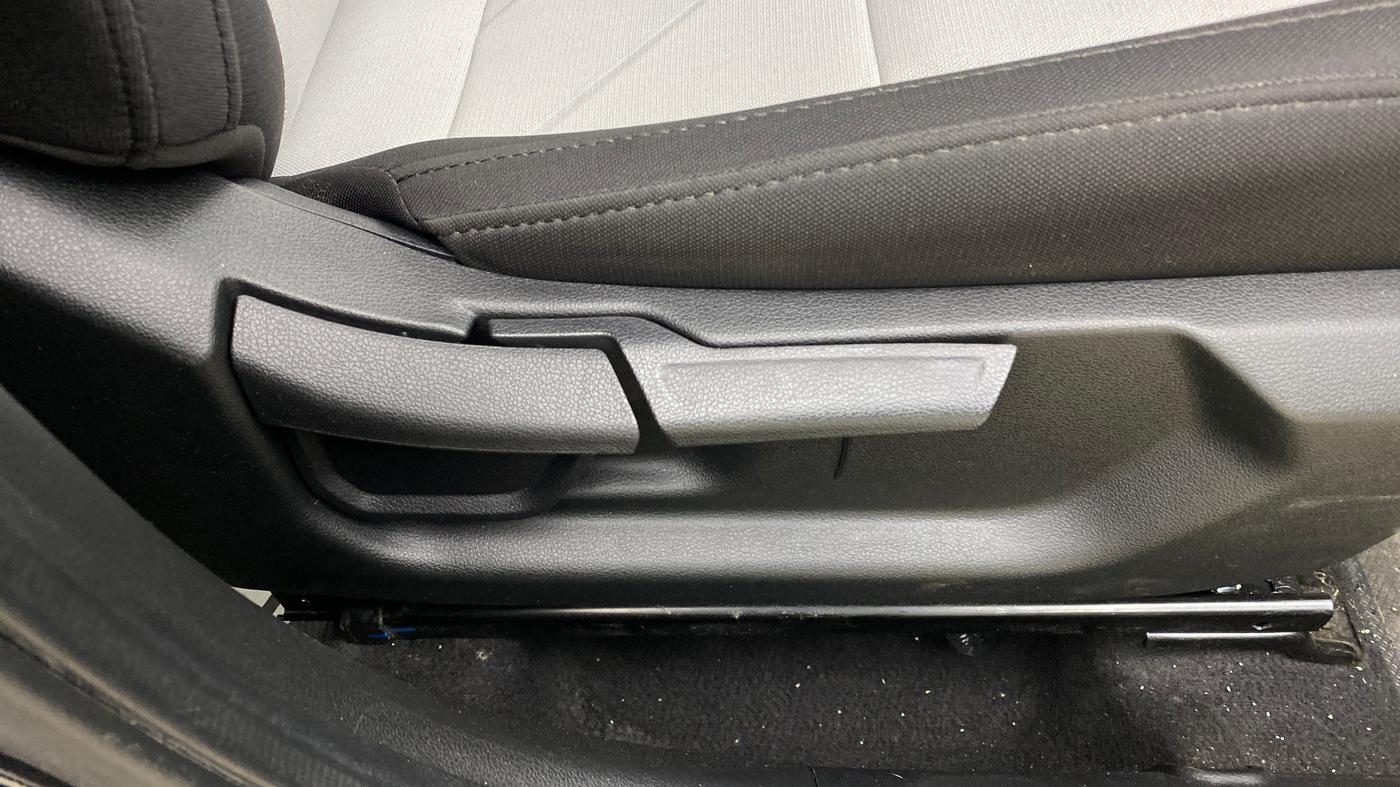 2025 Hyundai NEW I20 Sportz (O) 1.2, Petrol, Manual, 2,055 km, Driver Side Adjustment Panel