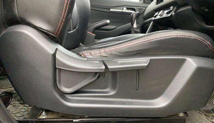 2019 KIA SELTOS HTK 1.5 PETROL, Petrol, Manual, 33,591 km, Driver Side Adjustment Panel