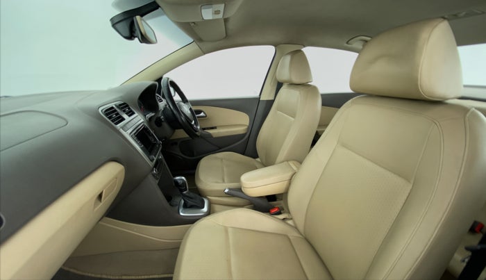 2016 Volkswagen Vento HIGHLINE TDI AT, Diesel, Automatic, 74,251 km, Right Side Front Door Cabin