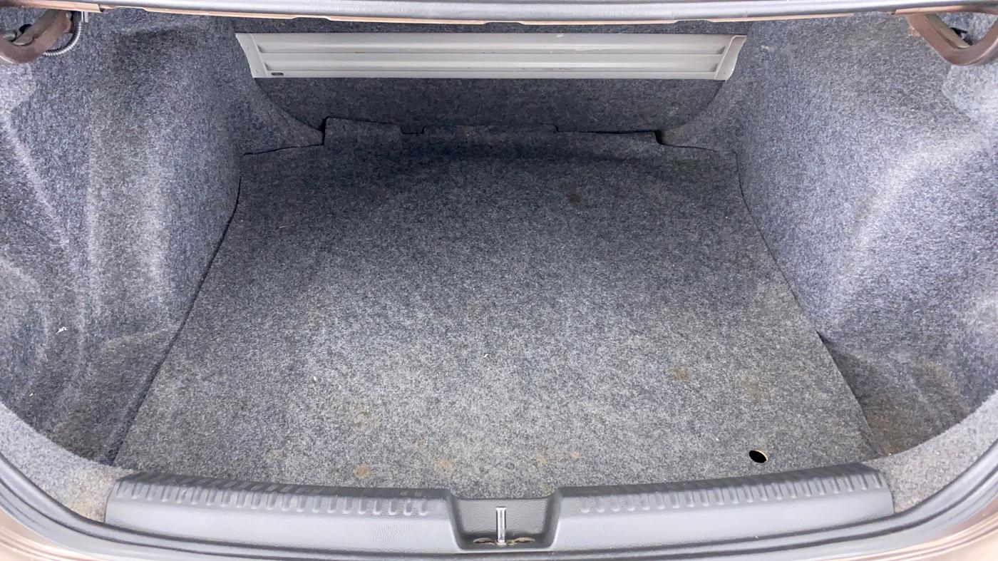 2016 Volkswagen Vento HIGHLINE TDI AT, Diesel, Automatic, 74,251 km, Boot Inside