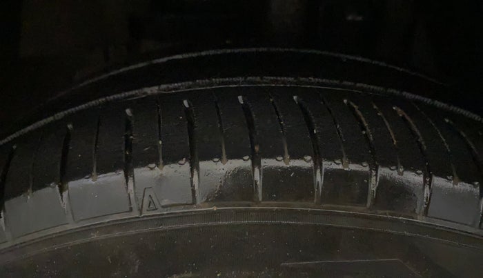 2018 Tata NEXON XM PETROL, CNG, Manual, 70,917 km, Left Front Tyre Tread