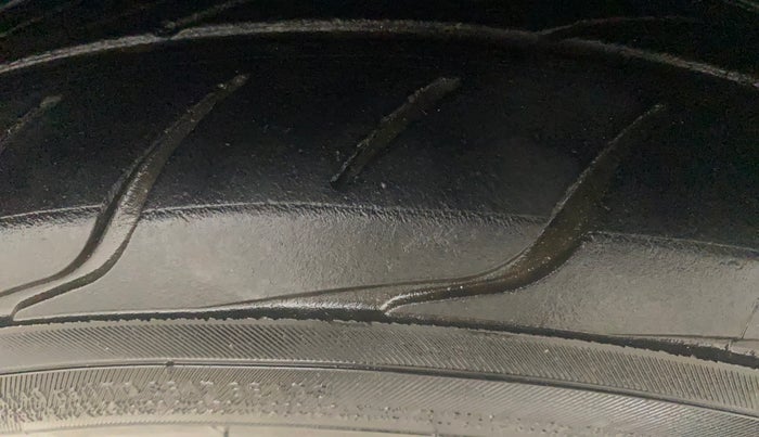 2019 Ford FREESTYLE TITANIUM 1.2 PETROL, Petrol, Manual, 63,064 km, Right Front Tyre Tread