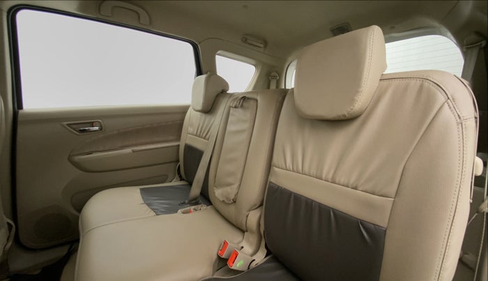 2015 Maruti Ertiga ZXI, Petrol, Manual, 44,725 km, Right Side Rear Door Cabin