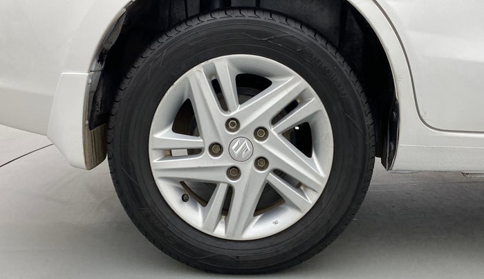 2014 Maruti Ertiga VXI CNG, CNG, Manual, 87,747 km, Right Rear Wheel