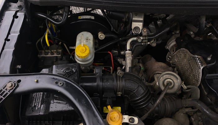 2017 Mahindra TUV300 T8, Diesel, Manual, 54,026 km, Engine View - Right