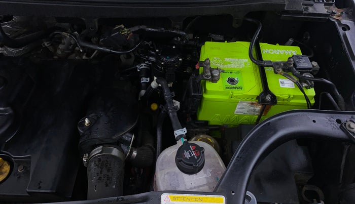 2017 Mahindra TUV300 T8, Diesel, Manual, 54,026 km, Engine View - Left