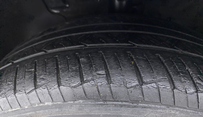 2018 Hyundai Verna 1.6 CRDI SX + AT, Diesel, Automatic, 54,312 km, Left Front Tyre Tread