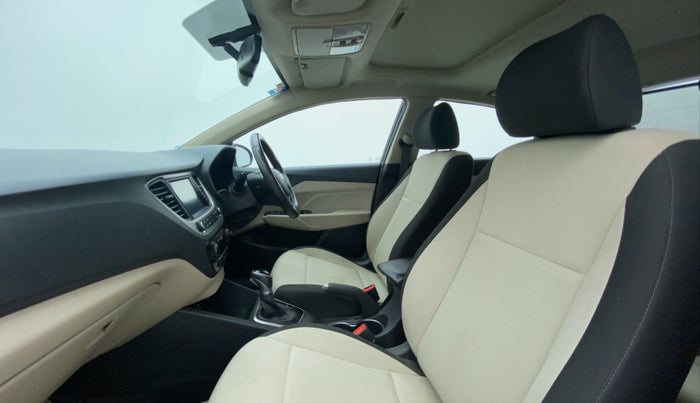 2018 Hyundai Verna 1.6 CRDI SX + AT, Diesel, Automatic, 54,312 km, Right Side Front Door Cabin