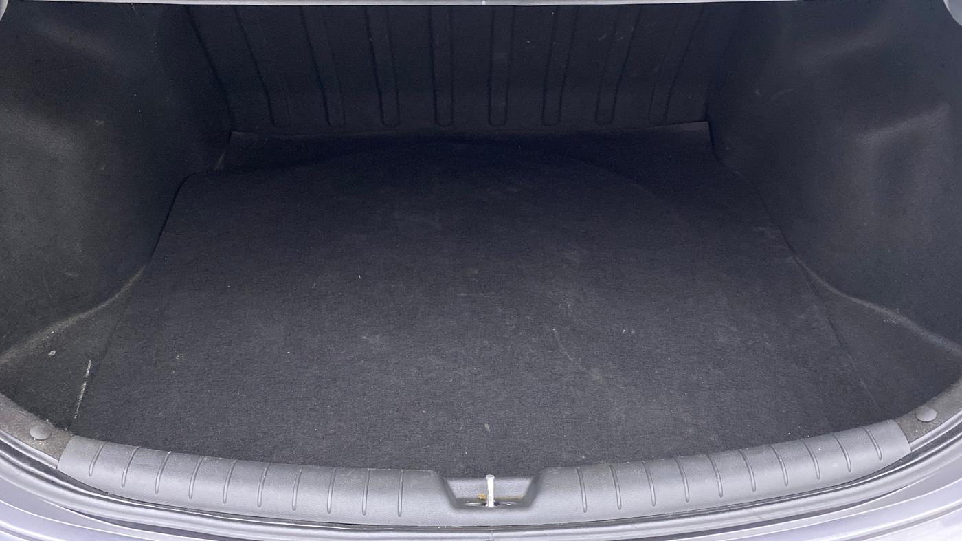 2018 Hyundai Verna 1.6 CRDI SX + AT, Diesel, Automatic, 54,312 km, Boot Inside