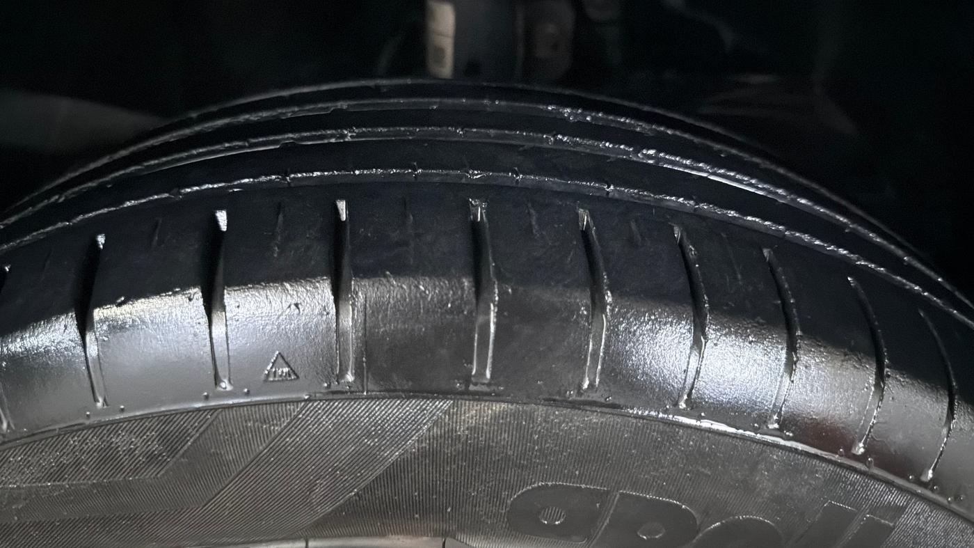 2024 Maruti Baleno DELTA CNG 1.2L, CNG, Manual, 61,735 km, Right Front Tyre Tread