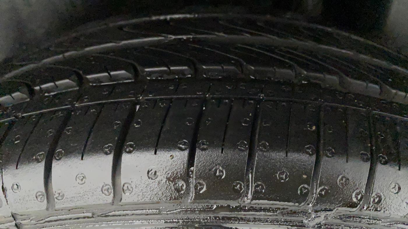 2022 Maruti Ciaz 1.5 ZETA VVT SHVS AT, Petrol, Automatic, 220 km, Left Rear Tyre Tread