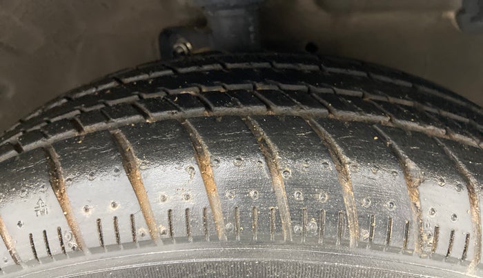 2015 Maruti Celerio ZXI AMT, Petrol, Automatic, 12,696 km, Right Front Tyre Tread