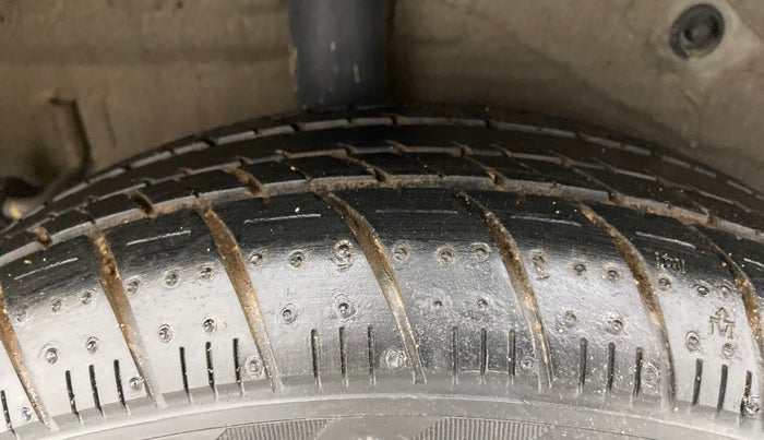 2015 Maruti Celerio ZXI AMT, Petrol, Automatic, 12,696 km, Right Rear Tyre Tread