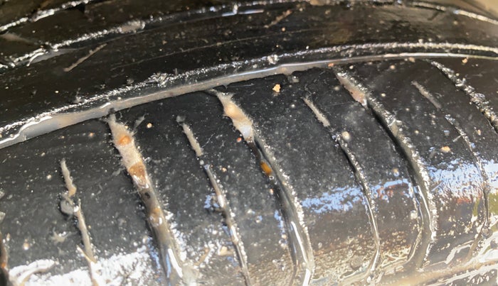 2023 Hyundai NEW I20 SPORTZ 1.2 MT, Petrol, Manual, 27,650 km, Left Front Tyre Tread