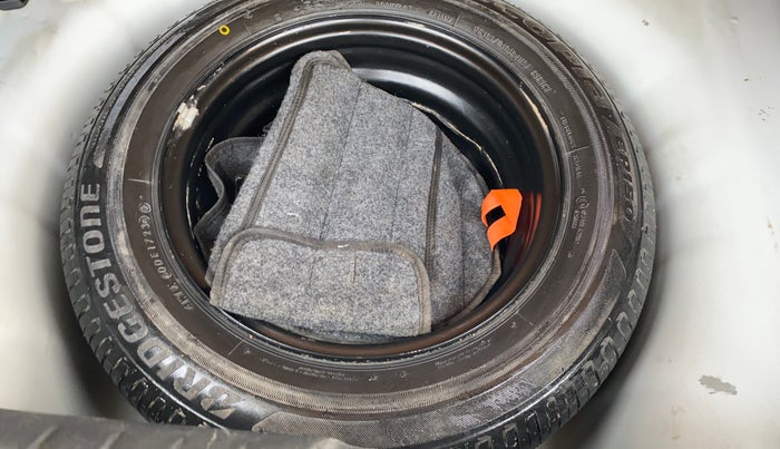 2023 Hyundai NEW I20 SPORTZ 1.2 MT, Petrol, Manual, 27,650 km, Spare Tyre